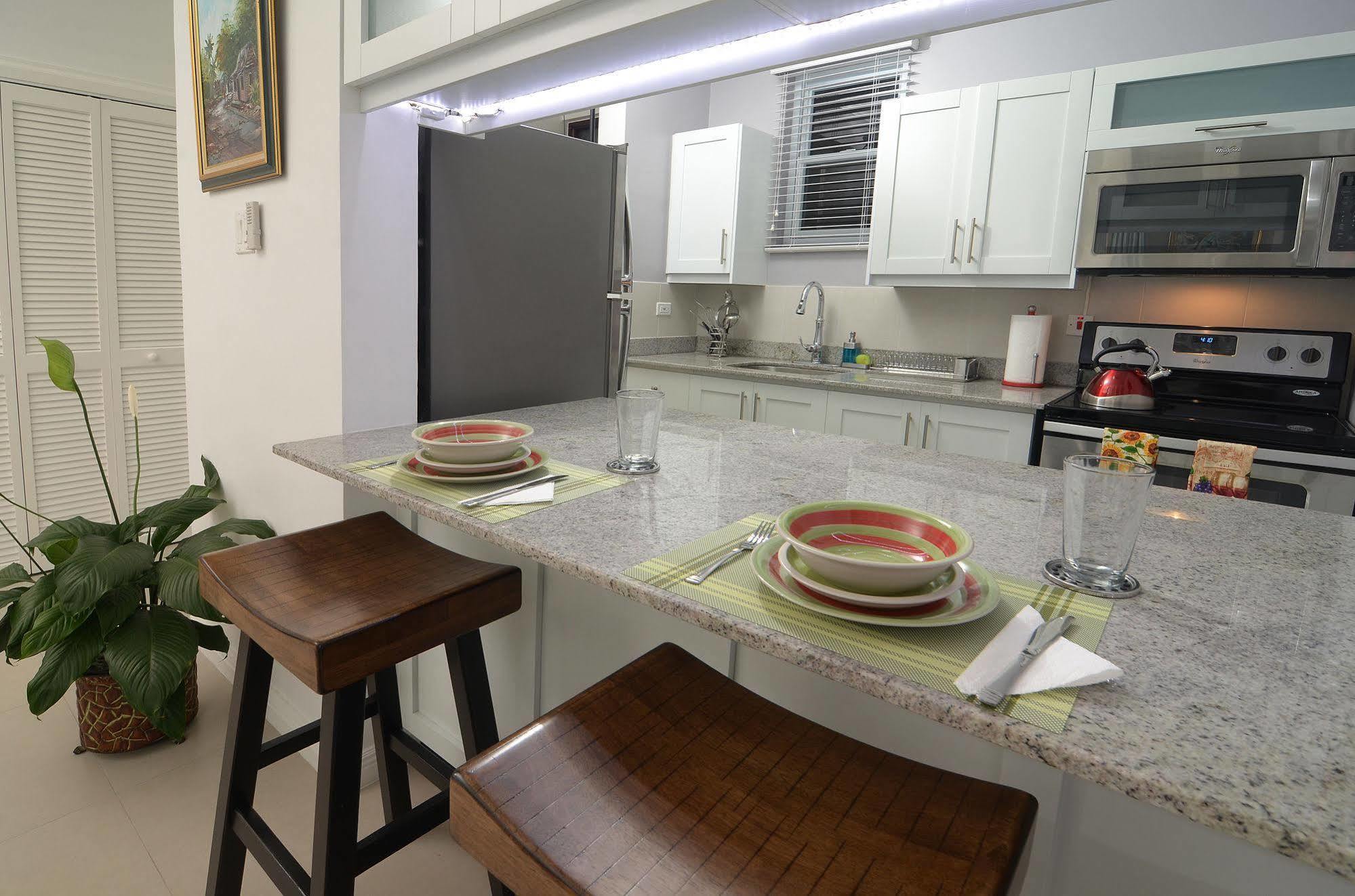 Kingsway New Kingston Guest Apartment II Extérieur photo